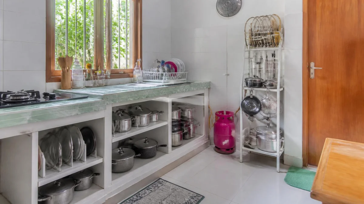 Contoh penataan untuk beberapa tipe dapur kecil