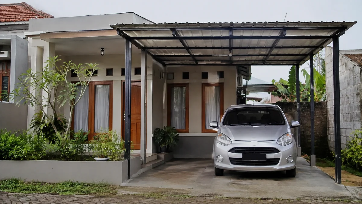 Garasi Sederhana Depan Rumah: Cara Membuatnya Hemat, Rapi, dan Tetap Nyaman