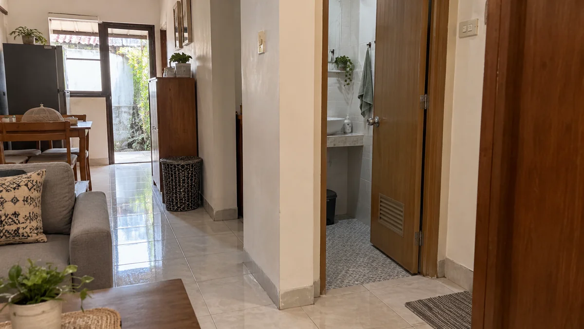 Posisi Pintu Kamar Mandi yang Nyaman untuk Rumah Sempit